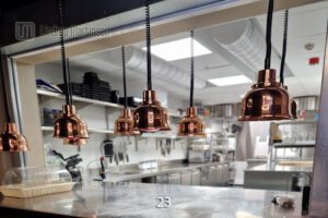 Doble messing varmelamper i utlevering