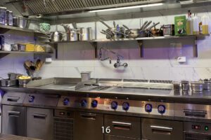 Elektrolux flatgrill med slett matt krom topp 800 mm